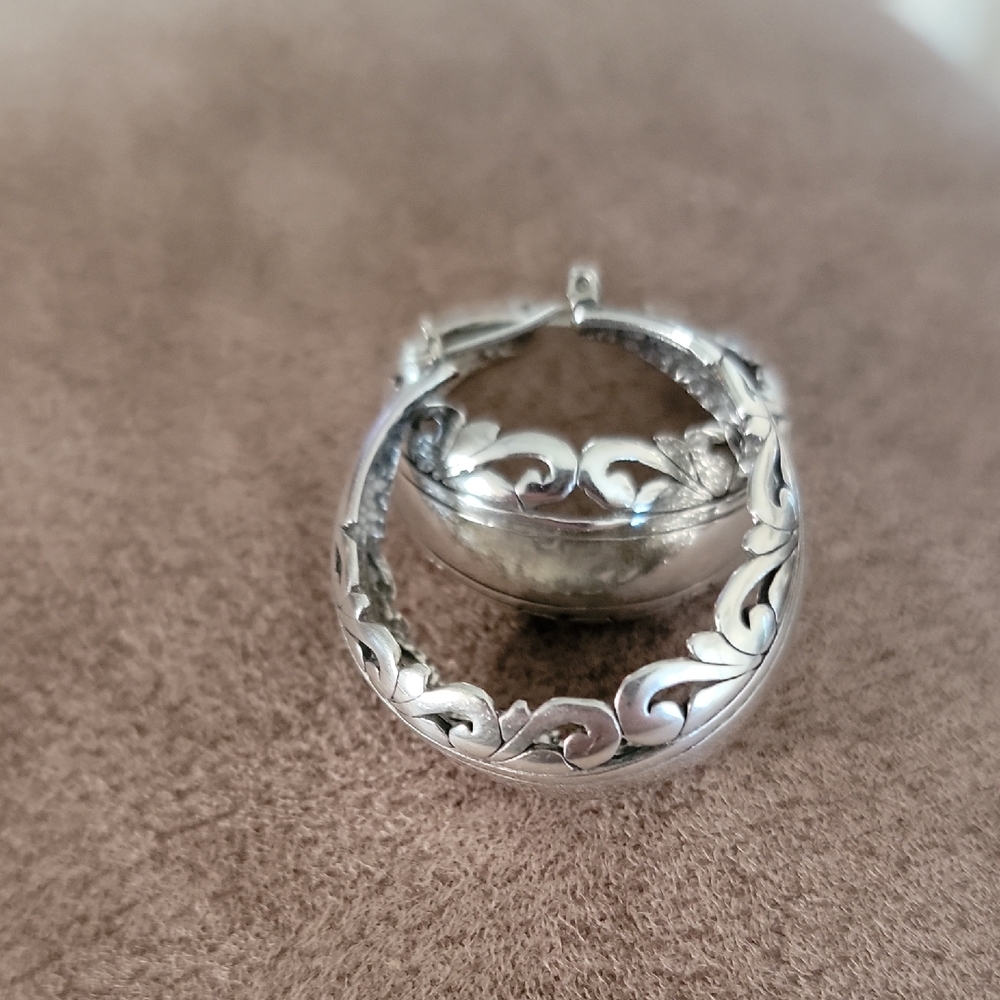 Vintage Jezlaine Sterling Silver Earrings